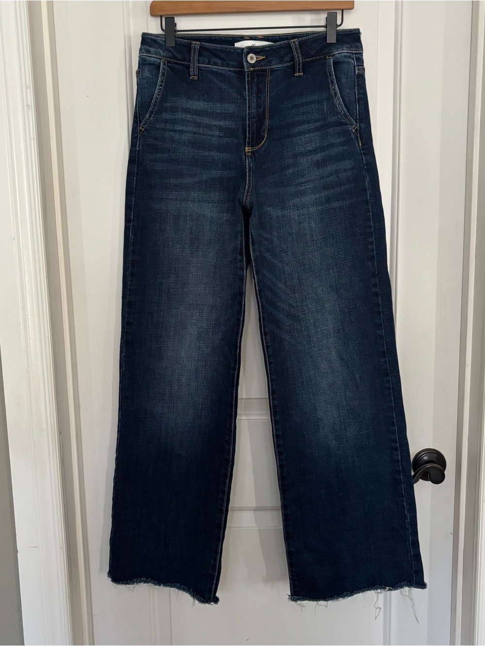 KanCan wide leg jeans 7 / 27 raw bottom hem medium wash denim 31” inseam hi rise
